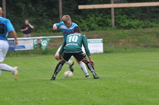 开云官网-中国足球归化球员表现对照，中国足球归化球员名单