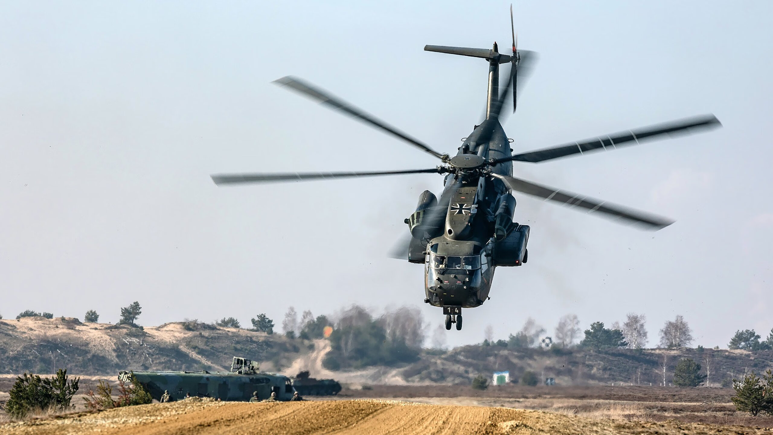 决赛红牌风波加剧球队困境，红牌下场停赛吗