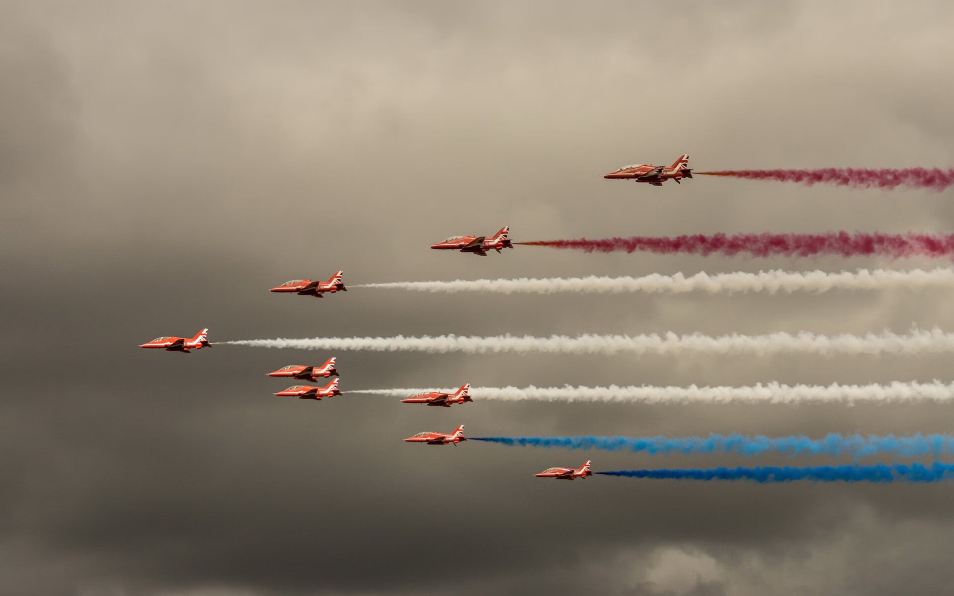 以足球为主题的数字创新城市空间持续丰富，打造未来城市名片，以足球为主题的创意画